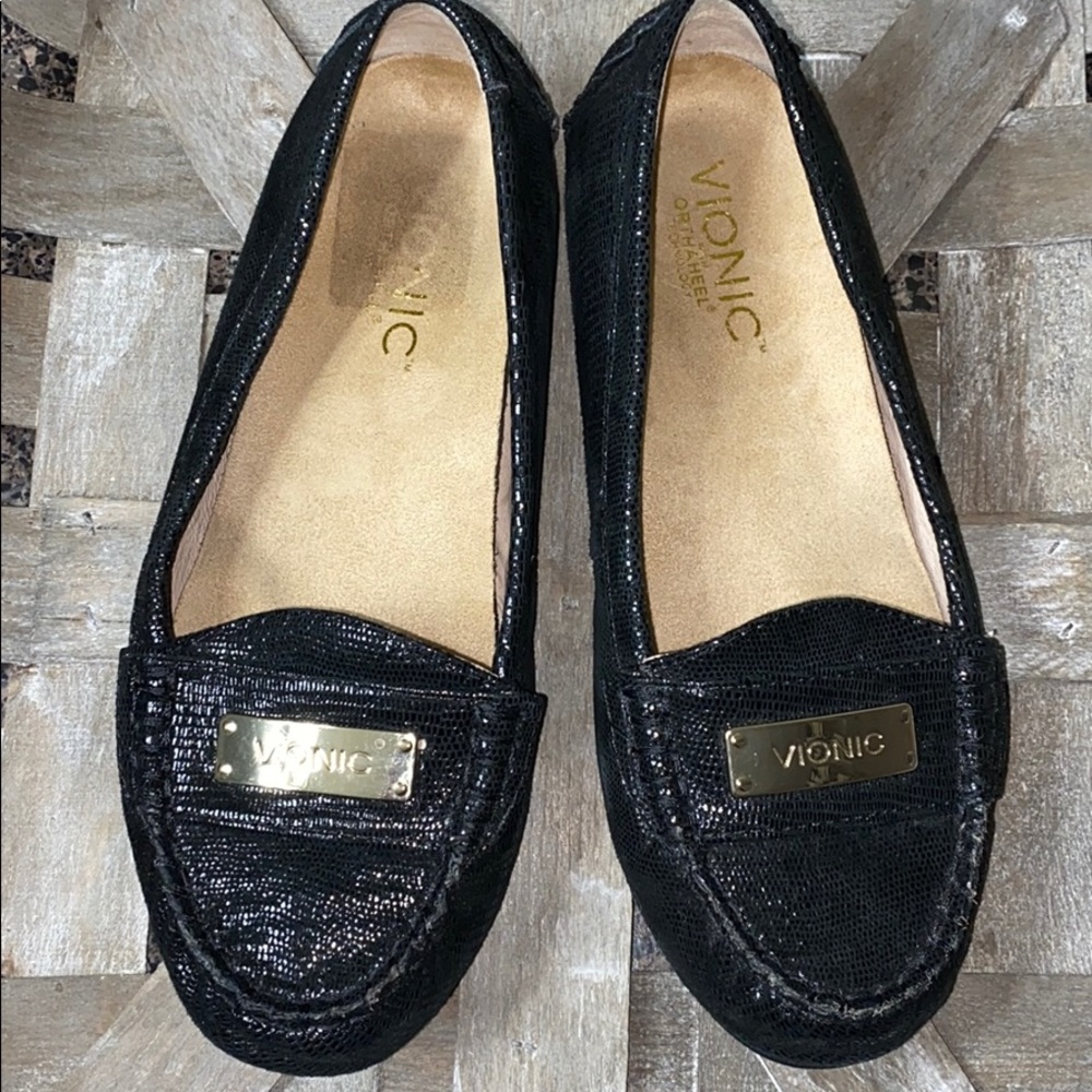 Vionic Sydney loafers